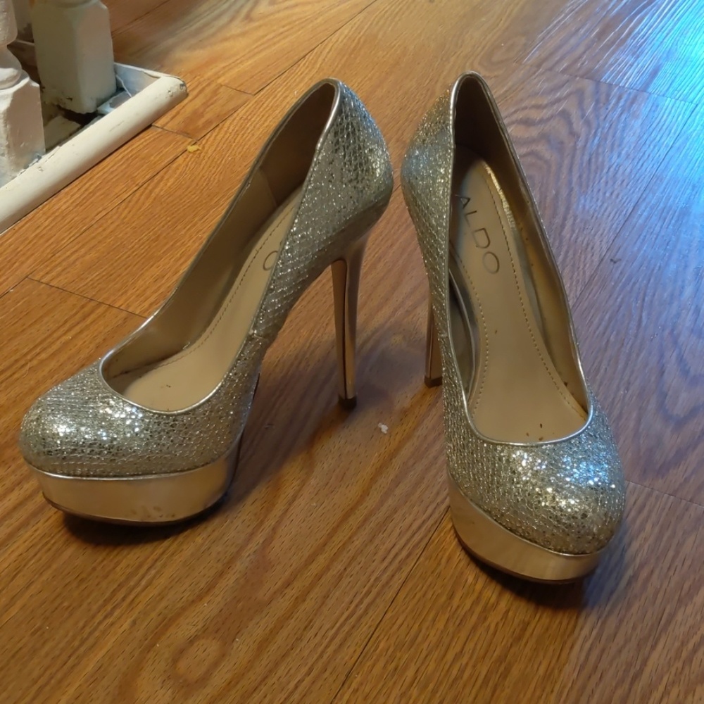 Silver Shiny Platforms